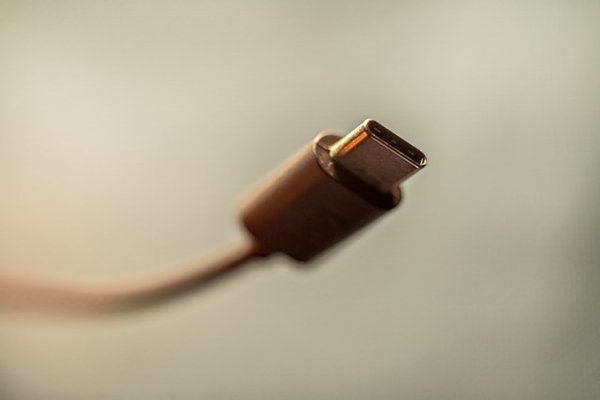 Comment choisir un bon adaptateur USB-C pour étendre les capacités de connectivité?
